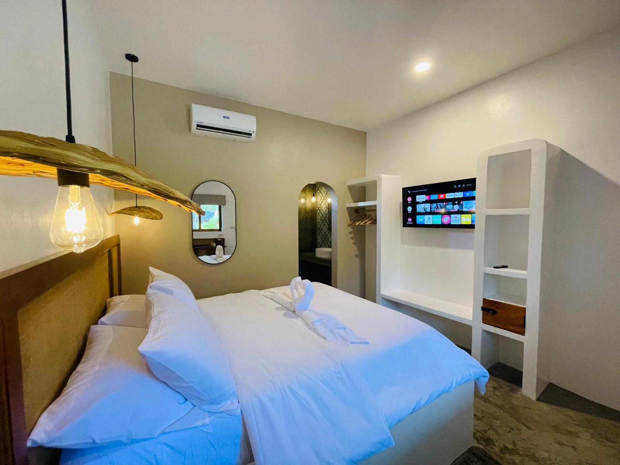 Maayong Hostel (Adults Only) Moalboal Esterno foto