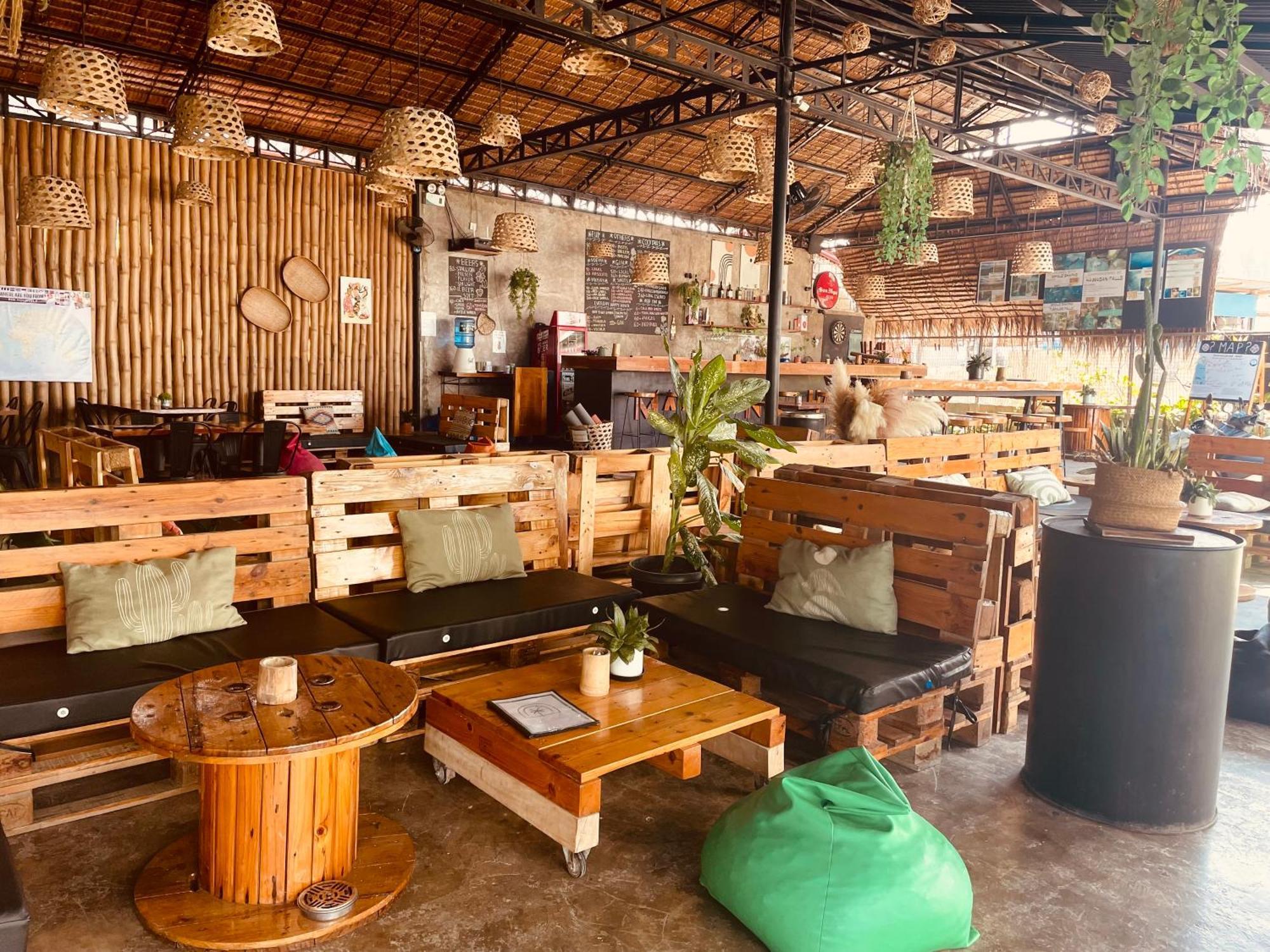 Maayong Hostel (Adults Only) Moalboal Esterno foto