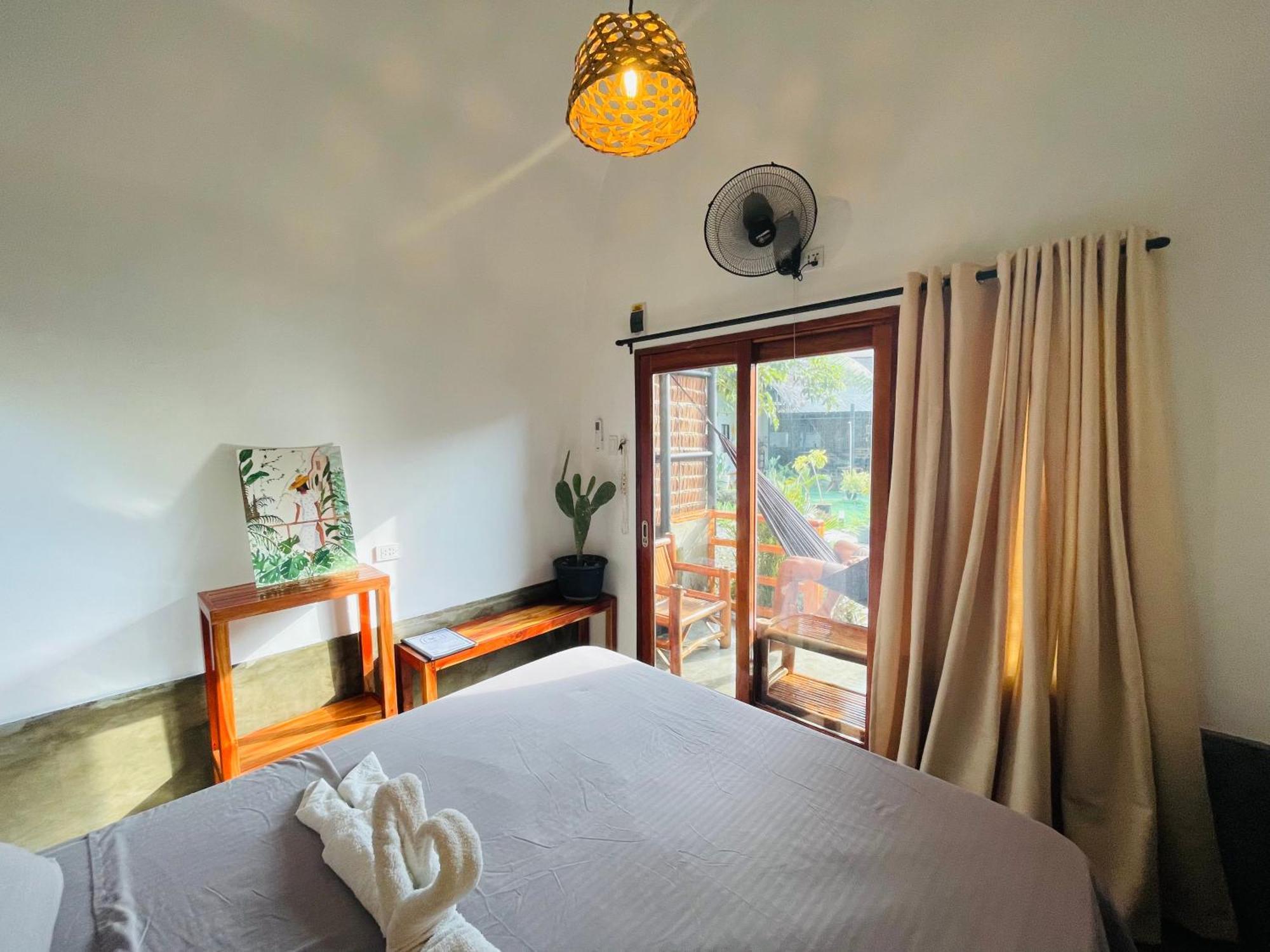 Maayong Hostel (Adults Only) Moalboal Esterno foto