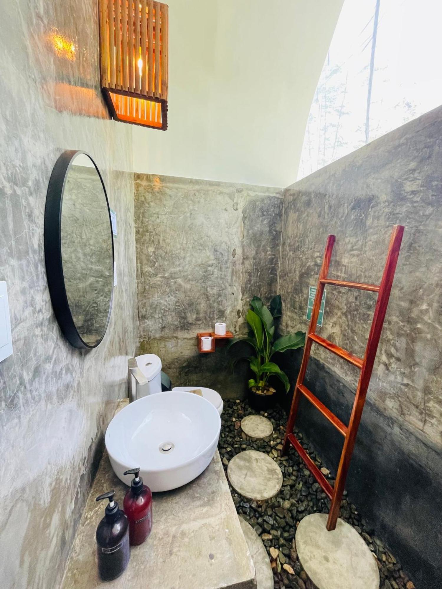 Maayong Hostel (Adults Only) Moalboal Esterno foto